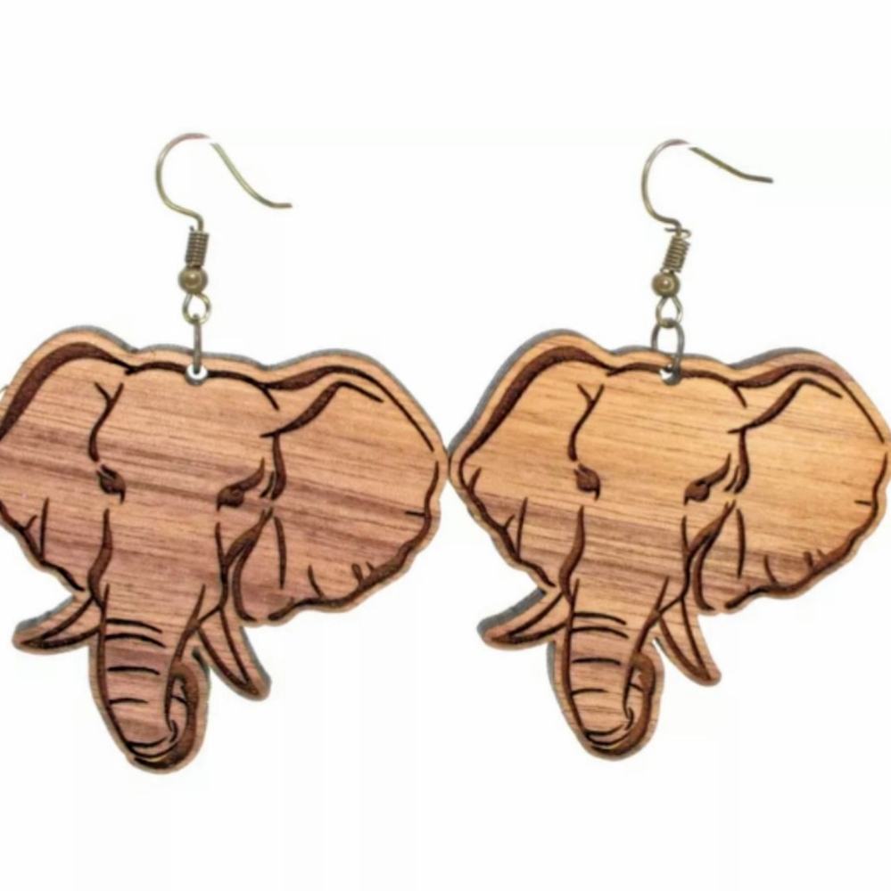 ✨African Elephant 🐘 Earring✨